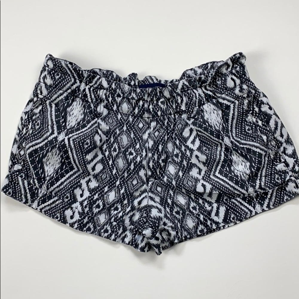❤️America Eagle Outfitters gathered waist shorts